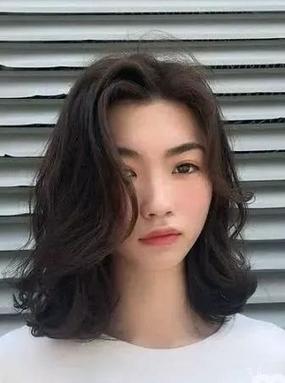 95后职场人设懒人微卷