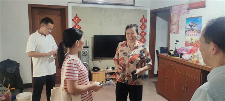 家庭文明用爱与责任诠释“最美”的力量记自治区“最美家庭”陈旗斯琴高娃家庭事迹材料
