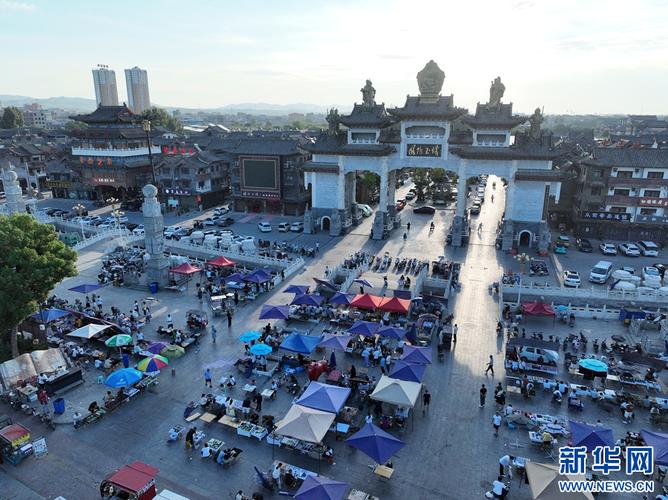 这座河南小镇,藏着全国最大的玉雕加工批发市场