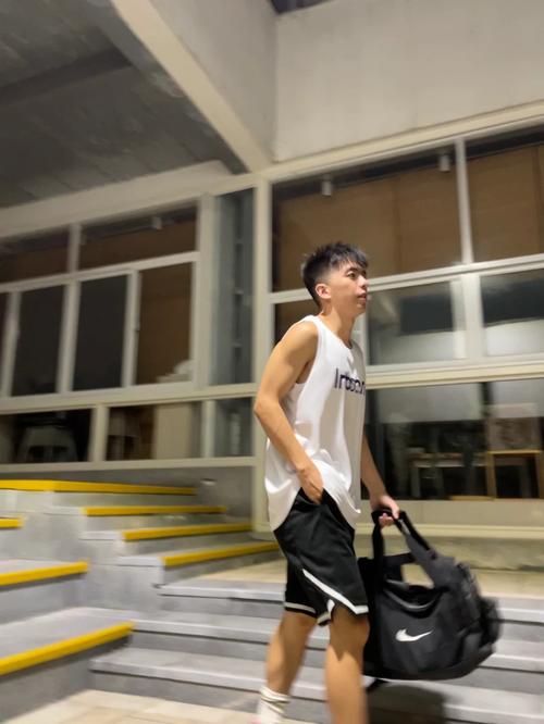 怎么才能让王晓辉打球干净点。
