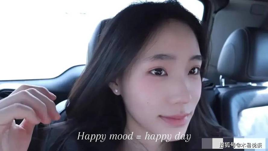 小S二女儿晒日常视频,却因拍摄风格被吐槽擦边,迷之视角引热议