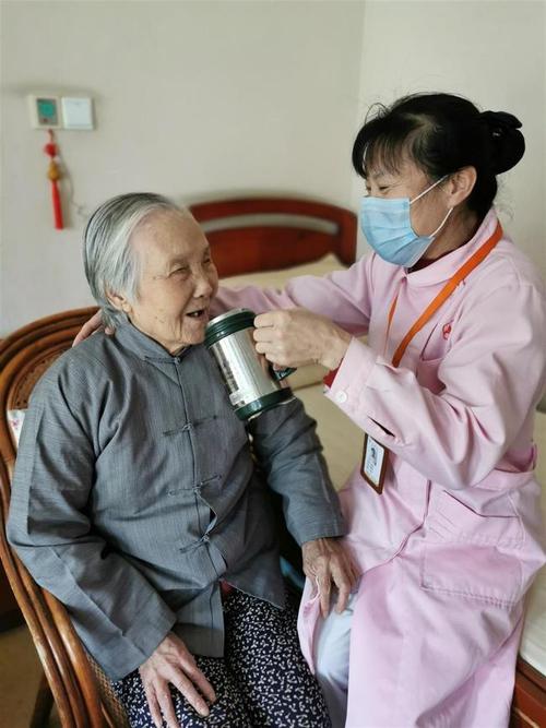 老人护理养老院