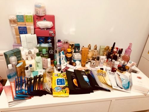 不少义务兵在部队都欠债,明明每月有津贴,包吃住,却月月都哭穷