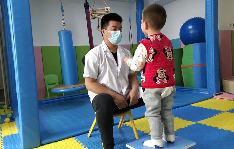 自闭症儿童日常生活中的能力锻炼