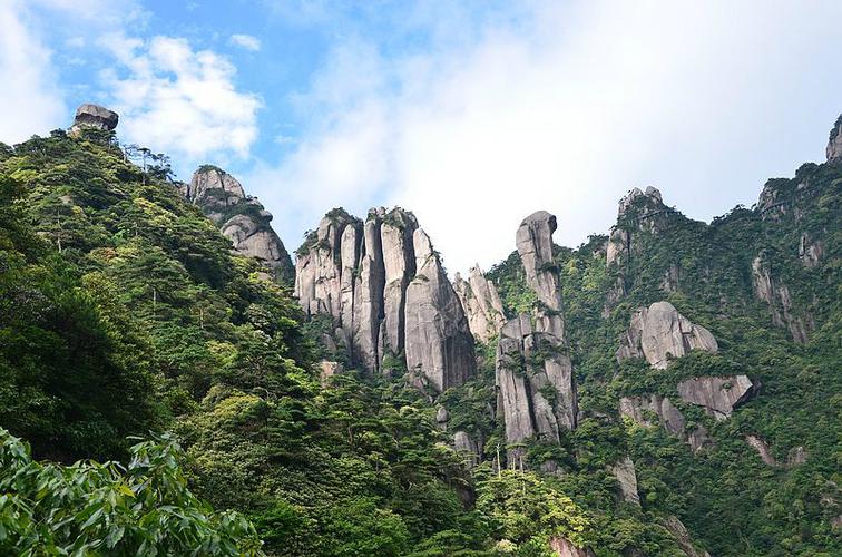 江西有座山比三清山美,被严重低估,不用爬山即到山顶,适合懒人