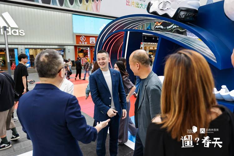 “鹤城”有约丨文创产品增添文旅消费新活力