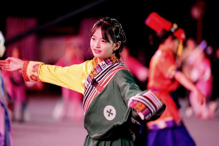 杭州大美文化艺术策划有限公司中标2024阿坝州藏羌时尚生活美学营造与非遗活态创意设计转化项目,中标金额492,000元