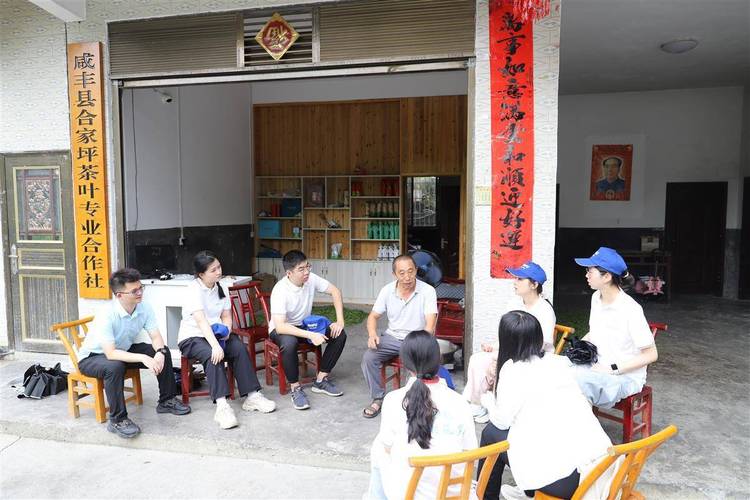 大学生实践团队赴乡村探索民族文化,助力乡村振兴