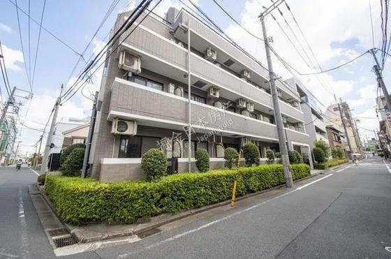 东京新宿区南向电梯公寓,大江户线车站160米,紧邻大型购物商场,电车直达新宿