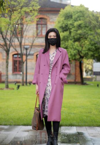 春季“职场风”推荐外套+裙子,洋气优雅又显瘦,气质很加分