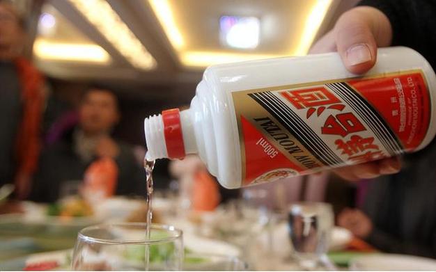 山东人酒桌“奇观”,不喝茅台极少喝景芝,反而喜欢喝这3款酒