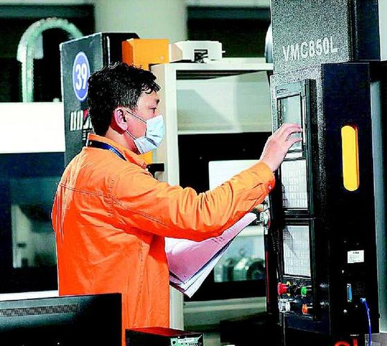 机器维修顶岗实习:方法出真知,匠心筑未来