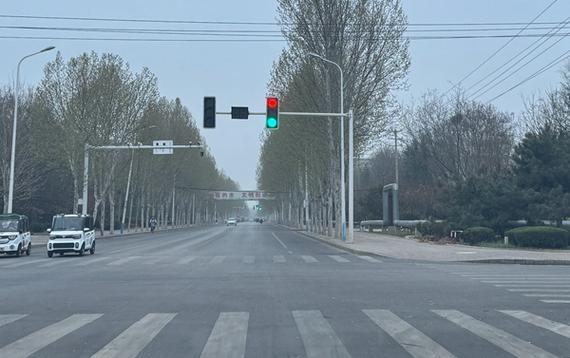 县城交通红路灯维修报告介绍:保障安全,提升效率