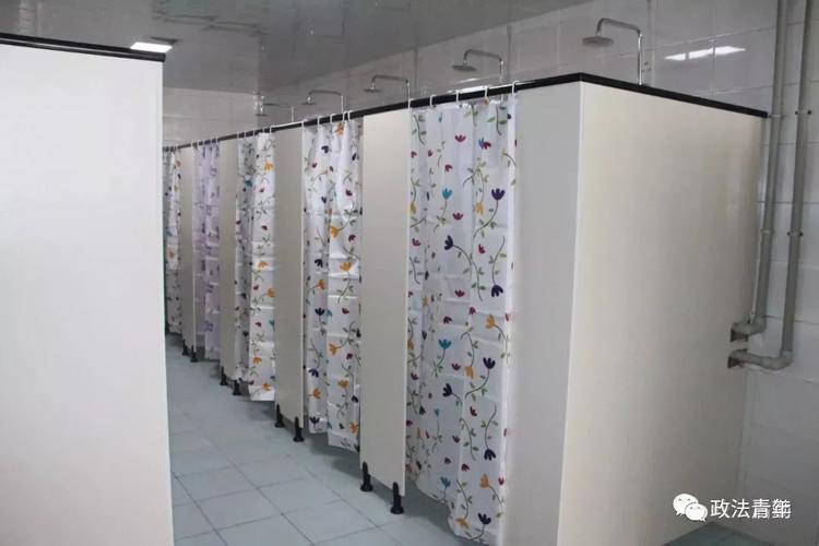 维修学校浴室,重塑校园生活品质_我校浴室改造工程全面启动