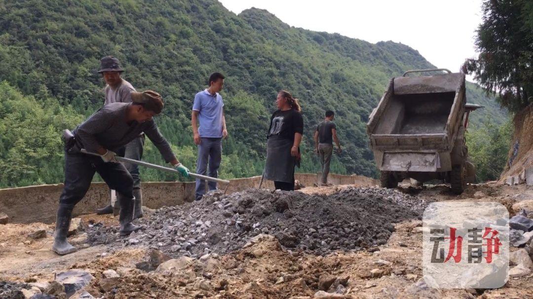 乡村振兴,路在脚下_村民维修串户路纪实
