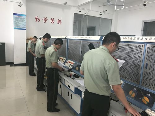 军旅电工,匠心筑梦_部队电工维修述职报告解读