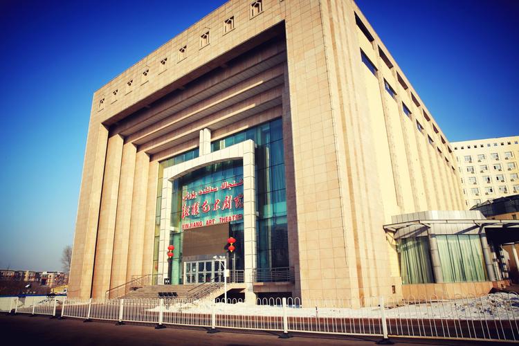 剧院焕新之旅_介绍剧院维修改造背后的艺术与科学