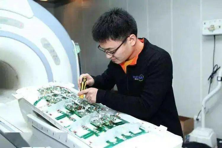 医疗设备维修报告分享会：技术革新与运维智慧