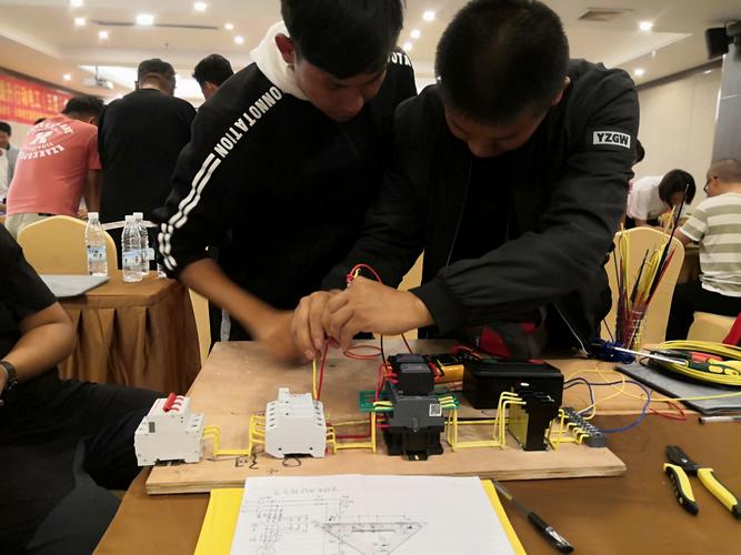 大型电机维修实训:技术传承与人才培养的桥梁