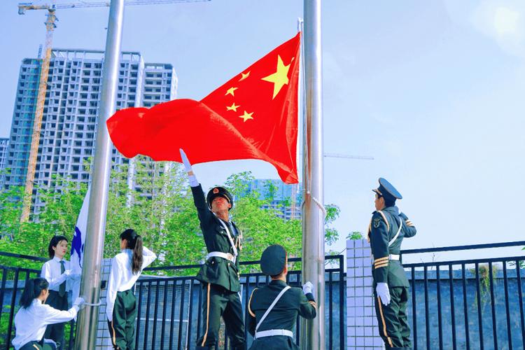 守护国旗飘扬的荣耀_升国旗高台维修工程纪实