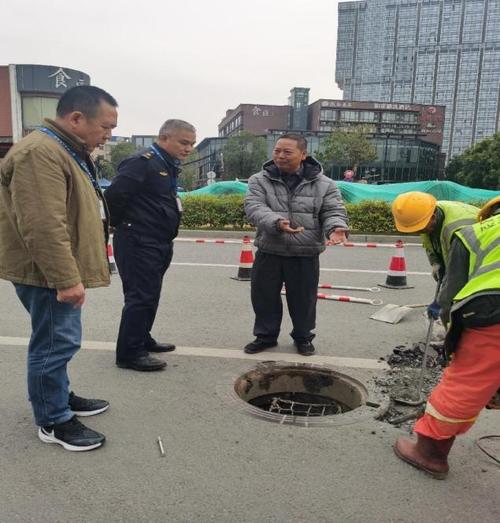 守护城市“地下动脉”_下水井盖维修报告解读