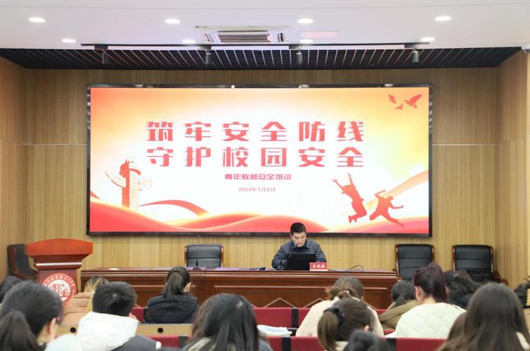 守护校园之巅,筑牢安全防线_我校楼顶维修工程纪实