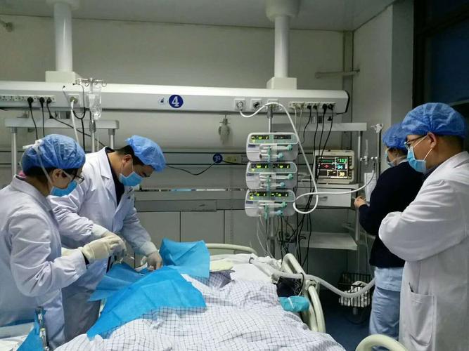守护生命之屋_卫生室屋顶维修记实