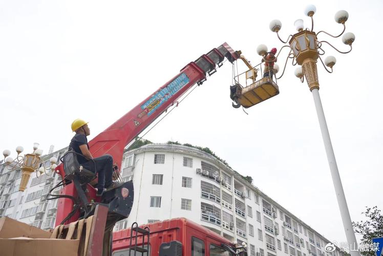 市政电路维修,点亮城市繁华之光