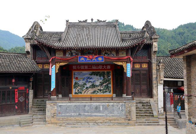 戏台维修请示报告：传承历史文化，焕发古建新生