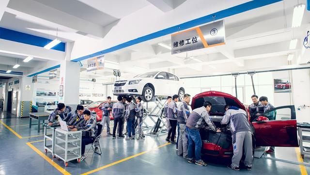 手机维修技能培训:新时代技术人才的摇篮