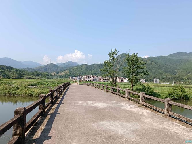 村桥梁维修:筑牢乡村振兴之路的基石