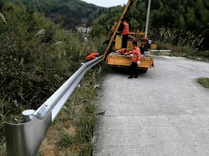 村级道路护栏维修:保障村民出行安全,助力乡村振兴