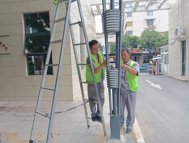 村路灯维修:照亮乡村振兴之路