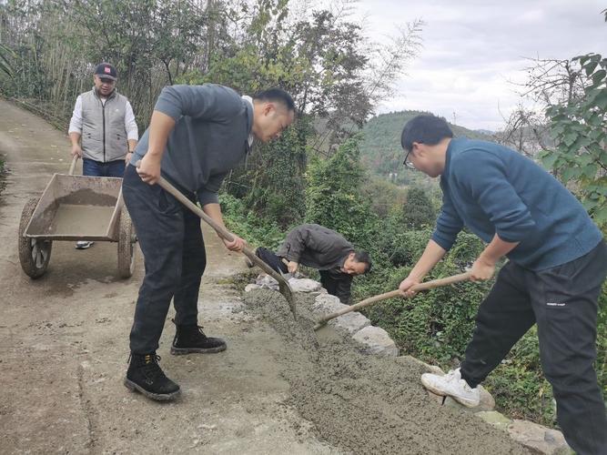 村道路维修:改善民生,助力乡村振兴