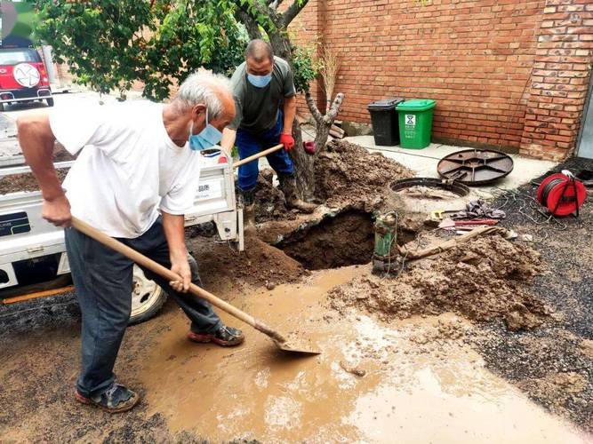 水管爆裂维修记_介绍住宅安全隐患背后的真相