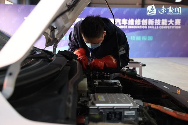 汽车维修职业:新时代的挑战与机遇