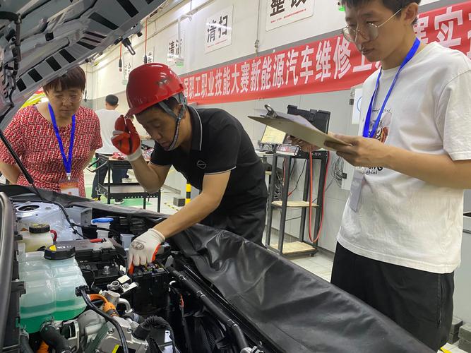 汽车维修:科技与技艺的完美融合