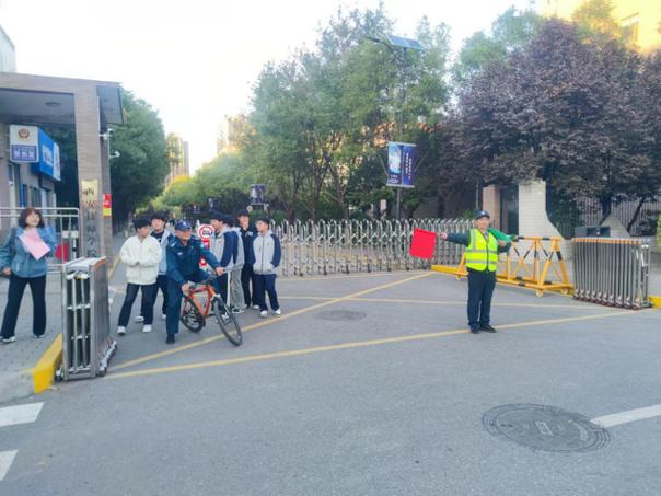 火烧板维修工程：守护校园安全，助力教学环境优化
