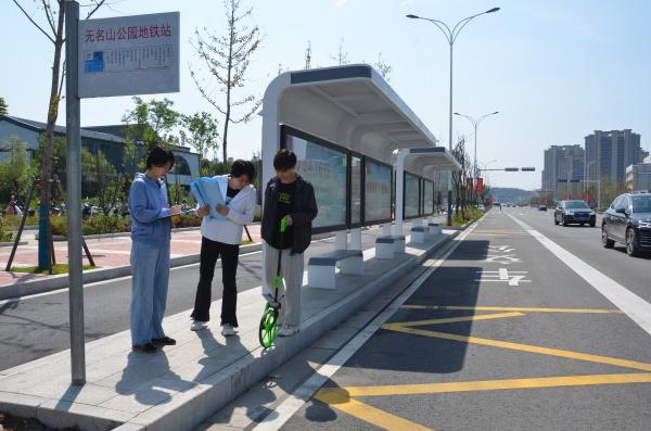公交站台养护维修,守护城市交通的最后一公里