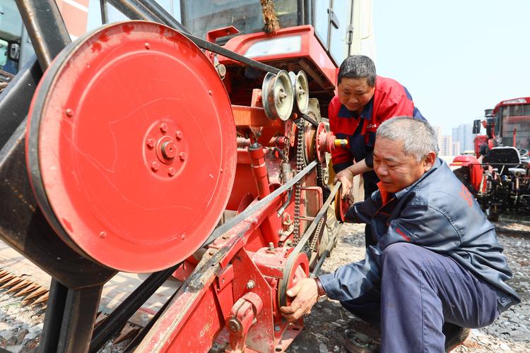 农机维修工作调研报告解读:提升农业机械化水平的坚实保障