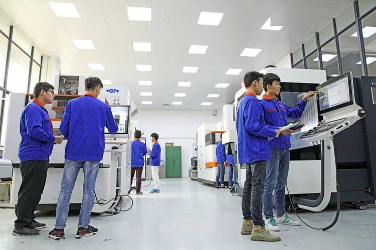 冲压模具维修实训报告_方法与反思