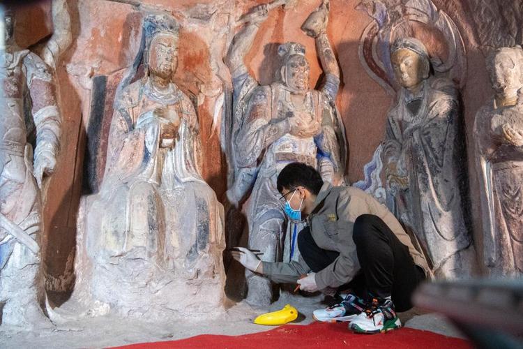 古迹维修：传承千年文化的艺术修复之旅