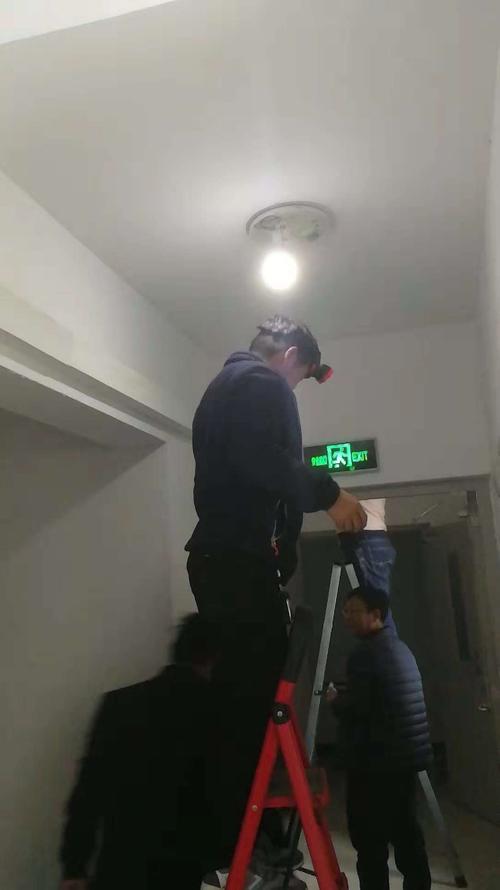 商场照明维修,保障安全与美观的必要之举
