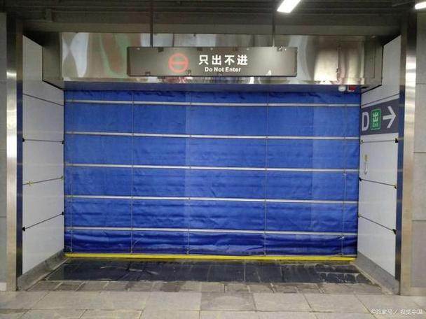 图书馆维修卷闸门：传承知识的守护者