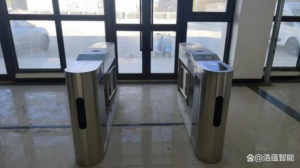 小区人行闸机维修报告解读:技术升级下的安全保障