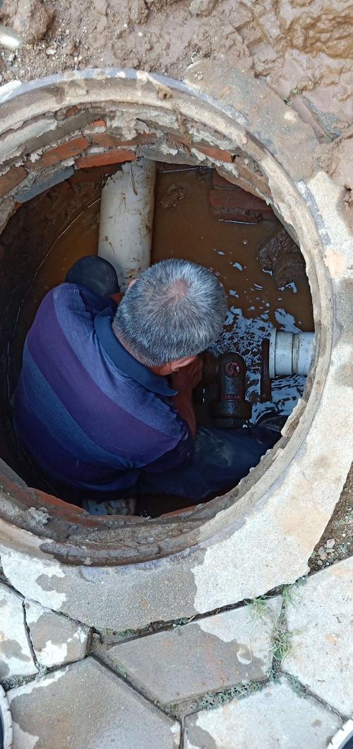 小区污水管道维修:共筑和谐宜居环境