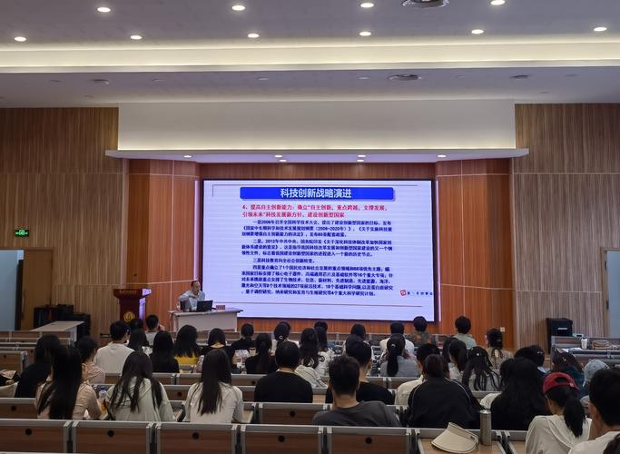 小区门口显示屏维修报告解读:技术创新与维护之路