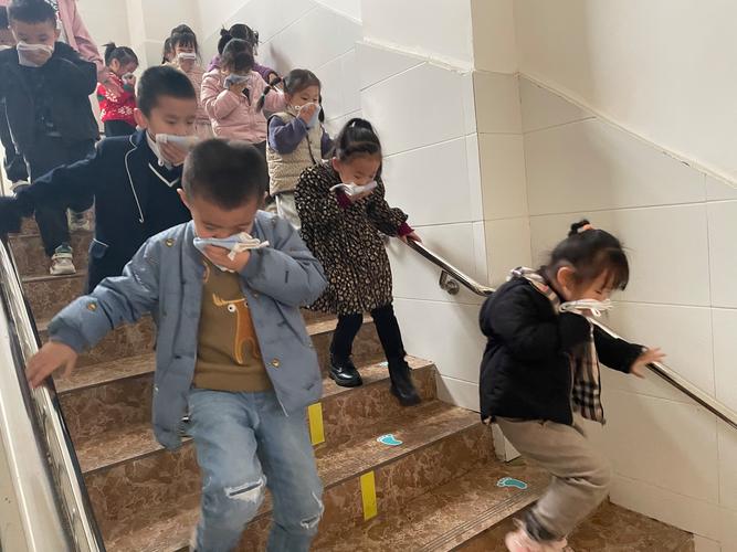 幼儿园设备维修整改：筑牢幼儿健康成长防线