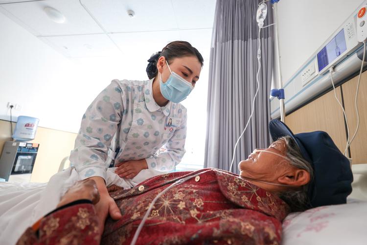 房管局公房维修述职报告:守护民生,筑牢住房安全防线