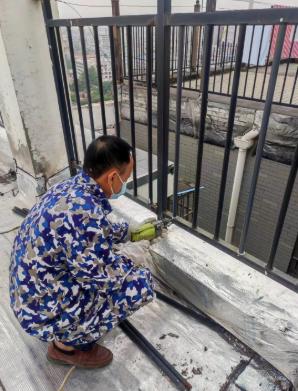 护栏苗尖维修更换,筑牢安全防线
